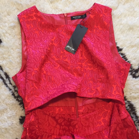 Nasty Gal red brocade sleeveless jumpsuit - Picture 5 of 5